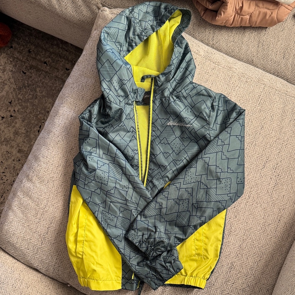 Stylish Kids Jacket with Hood - Green and Yellow
